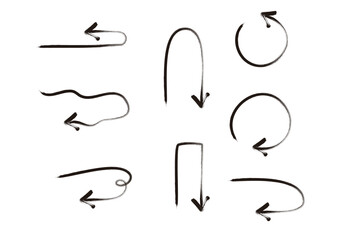 ブラシで描いたようなかすれのある手書き風矢印　セット　リターンのイメージ