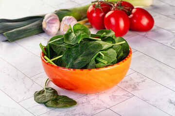 Raw fresh green spinach leaves