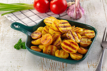 Grilled small baby young potato