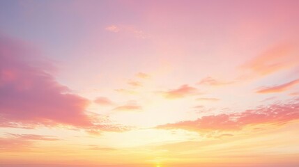 Obraz premium Pastel hues paint a serene sunset sky.