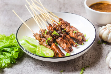 chicken satay with peanut sauce