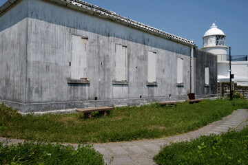 古い歴史を持つ樫野埼とそこに建つ灯台