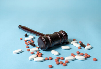 Crimes in the pharmaceutical industry, illegal drug sales, lawsuits against pharmaceutical companies. Fraudulent and illegal conduct by pharmaceutical companies