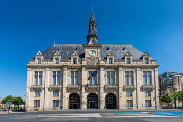 Vue ext&eacute;rieure de la mairie de Saint-Denis, France, commune fran&ccedil;aise situ&eacute;e dans le d&eacute;partement de Seine-Saint-Denis, en r&eacute;gion &Icirc;le-de-France, au sein de la M&eacute;tropole du Grand Paris