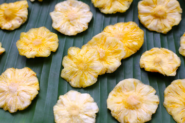 Sweet pineapple snack, Dried pineapples slices