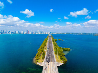 Aerial photo Julia tuttle Causeway Miami with plush vegetation on both sides