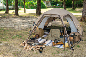 ソロテント 一人キャンプ 無骨キャンプ  テント設営 ツールームテント 