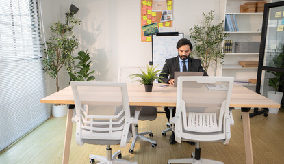 Boss have prepare before meeting to check on progress of business project