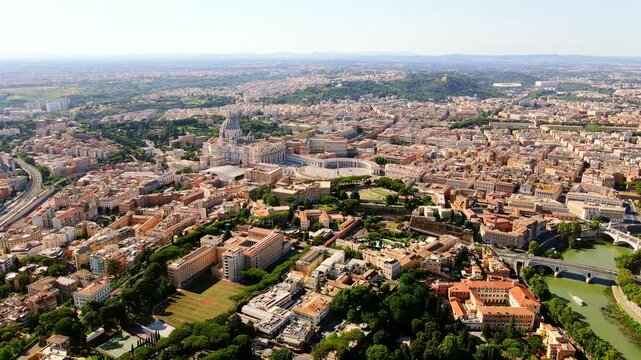 Sweeping Rome skyline reveals Vatican core and Pope&rsquo;s iconic residence, Italy