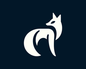 Minimal White Fox Logo Icon Modern Animal Symbol Design