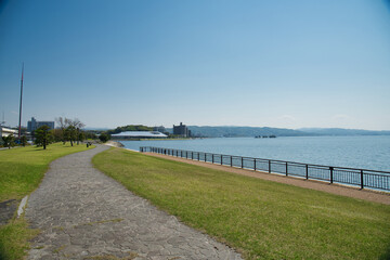 Obraz premium 島根県松江市の宍道湖と湖畔の街並み