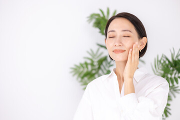 女性　スキンケア