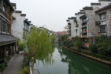 中国 南京市の繁華街 老門東の街並みと秦淮河