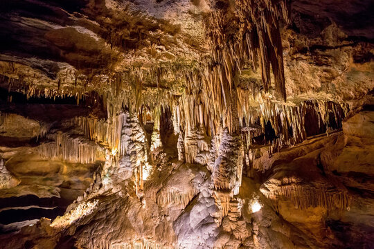 Speleothem formations in Luray Caverns, Virginia