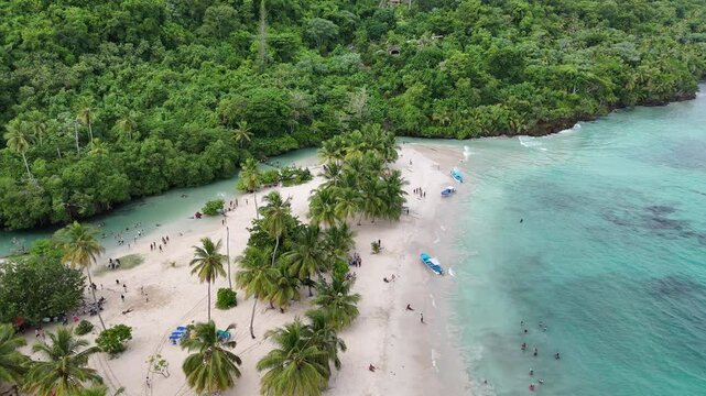 Ca&ntilde;o Frio Samana Playa Rincon