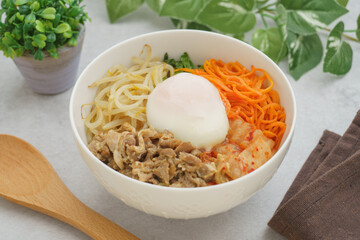 ビビンバ丼