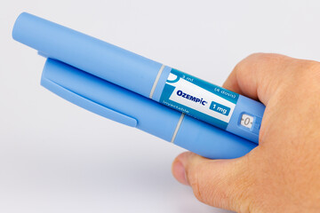 Obraz premium Injectable Semaglutide pens isolated for pharmacy or health concepts