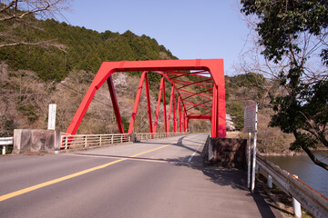 花貫渓谷の赤い橋