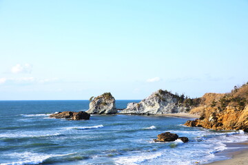 白岩が美しい海岸風景