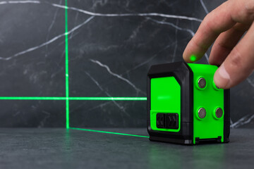 laser building level with green beams