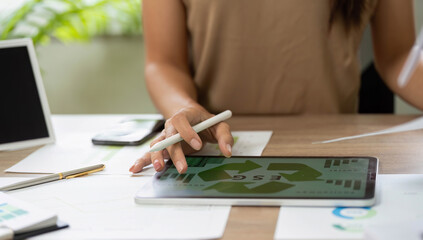 ESG sustainability analysis with digital tools and renewable energy focus