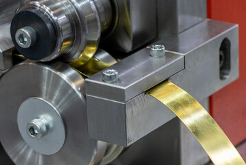 Gold rolling crimping press machine