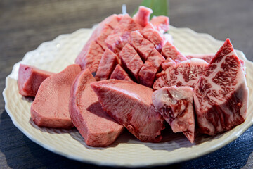 焼肉、黒毛和牛肉盛合せ、生肉、高級霜降り肉