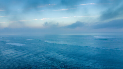 Obraz premium Serene ocean sunrise breathtaking view peaceful morning tranquil waterscape