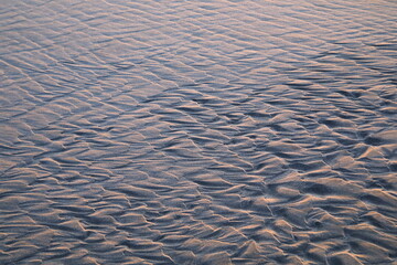 浜辺に出来た砂模様