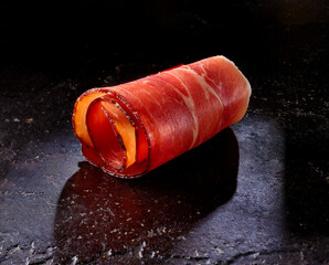 Schwarzwaelder Schinken gerollt, Aufschnitt, herzhaft, Fleisch, roher Schinken, 