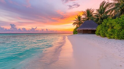 Fototapeta premium Tranquil Tropical Sunset Beach Scene