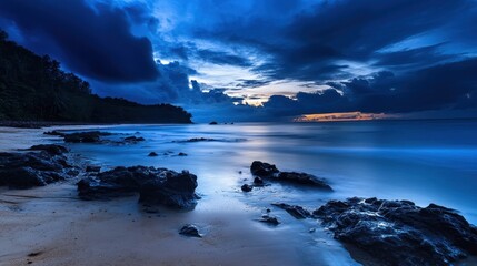 Naklejka premium Serene Coastal Dusk