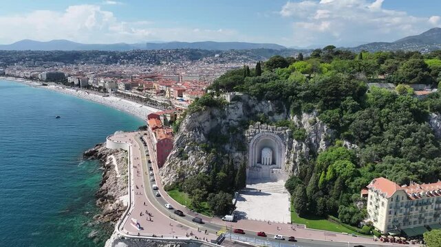 Vue de drone de la Colline du Ch&acirc;teau &agrave; Nice, France