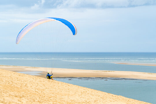 Paragliding Adventure Over the Dune of Pilat With Ocean Views