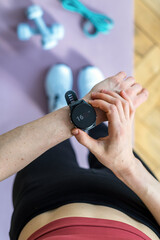 Fitness tracker app displaying sport training data for effective workout