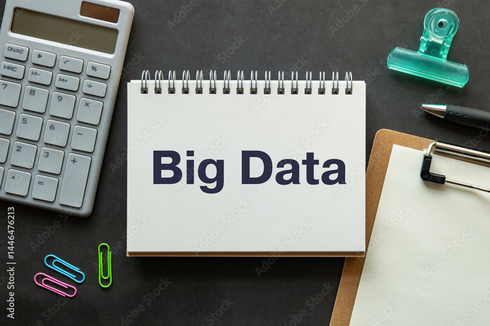 Aufkleber there is notebook with the word big data. it is as an eye-catching image.
