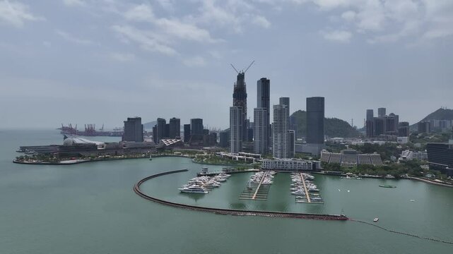 Shenzhen Shekou Culture and Arts Mall Center,a new landmark blending shopping, art, offices, and parks. Seamlessly connecting city and coast, a relaxing hub and a must-see in the Greater Bay Area