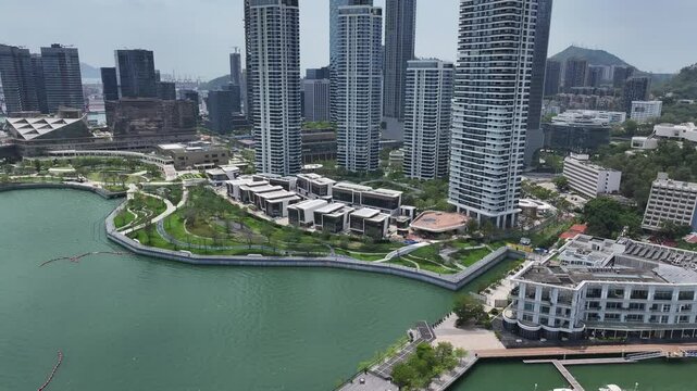 Shenzhen Shekou Culture and Arts Mall Center,a new landmark blending shopping, art, offices, and parks. Seamlessly connecting city and coast, a relaxing hub and a must-see in the Greater Bay Area