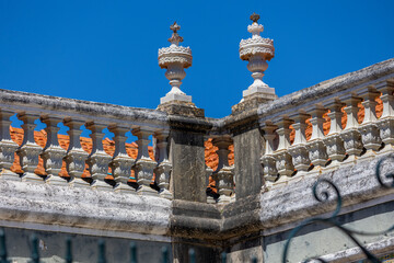 Typical decorated vases of Portuguese houses © Mauro Rodrigues