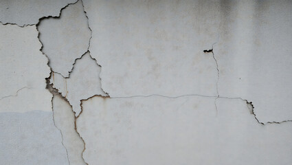 Fototapeta premium Cracked Wall with Peeling Paint: Exploring Urban Decay and Architectural Details for Interior Design and Renovation Projects