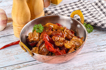 Pork with oyster sauce and vegetables