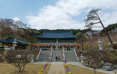 Korea, Naksansa Temple, The temple is dedicated to the Buddhist deity of mercy - Avalokiteshvara
