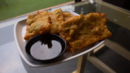 Crispy Fried Tempeh in Flour Batter – Traditional Indonesian Snack