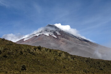 Fototapeta premium Small ash plume coming from Cotopaxi Volcano in Cotopaxi National Park, Ecuador