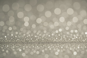 シルバーと白の繊細な輝きが漂う幻想的なグリッターボケ背景