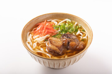 ［沖縄県］ソーキそば