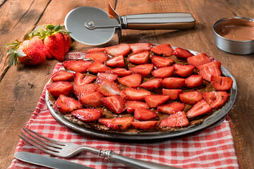 strawberry pizza