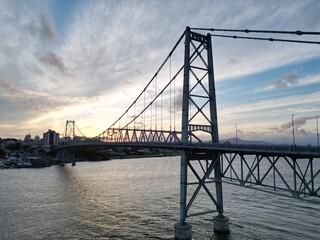 Fototapeta premium Ponte Hercílio Luz Florianópolis Por do Sol