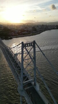 Ponte Herc&iacute;lio Luz Florian&oacute;polis Por do Sol