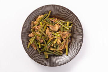 牛肉とにんにくの芽炒め